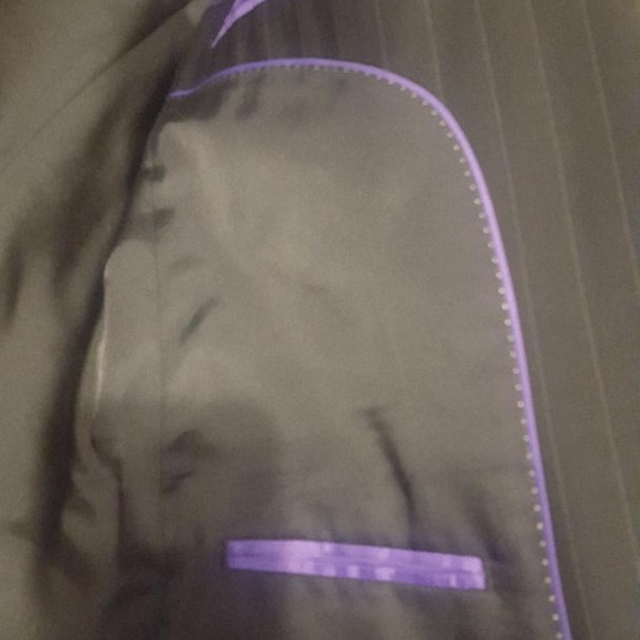 Mens Suit 40R - Picture 3 of 8